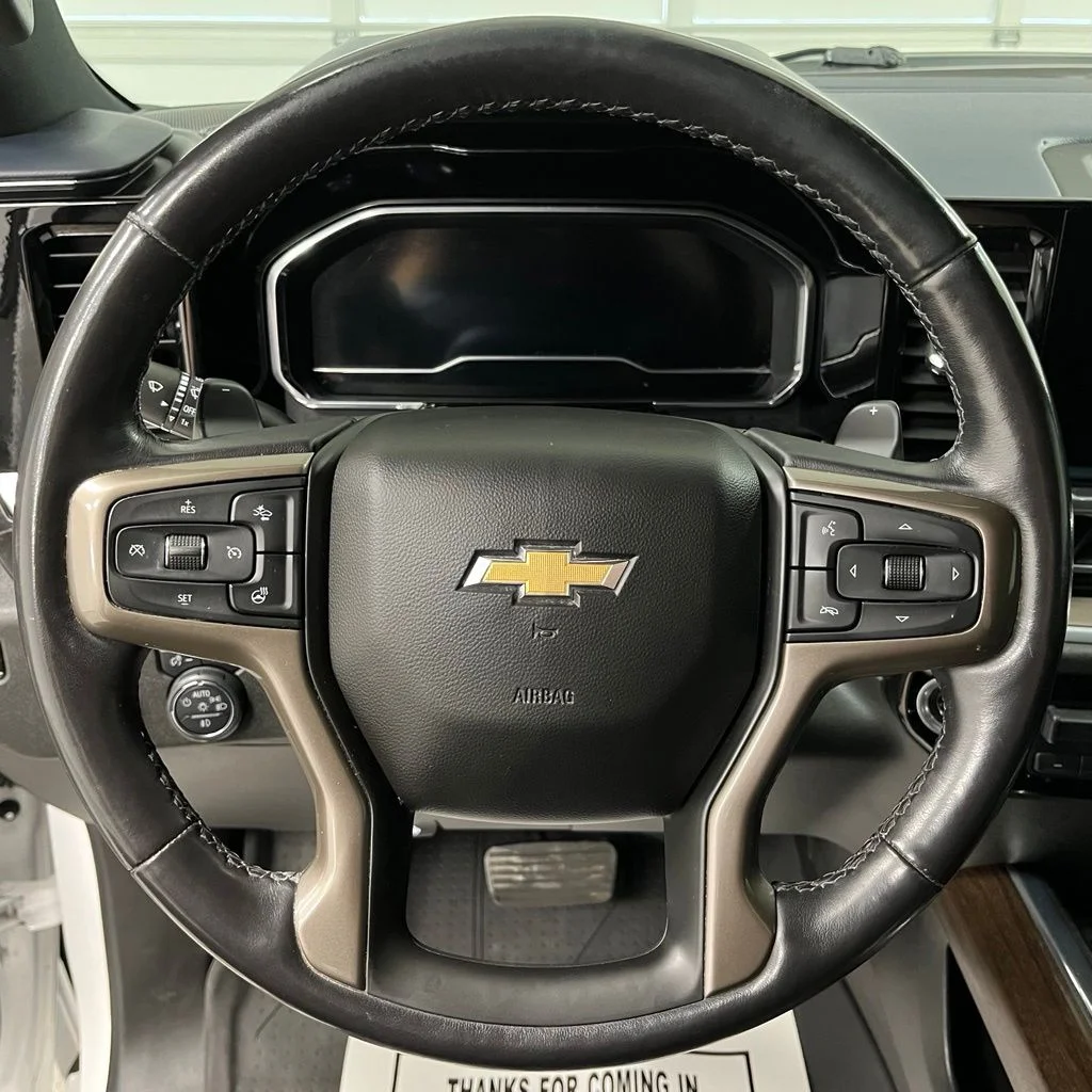 Used 2022 Beige Chevrolet High Country image 26