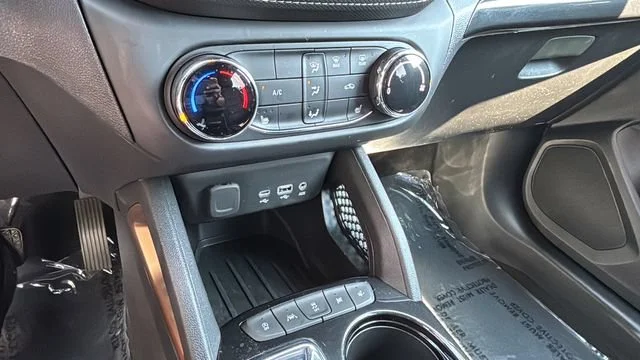 Used 2021 MIDNIGHT BLUE METALLIC Chevrolet ACTIV image 30