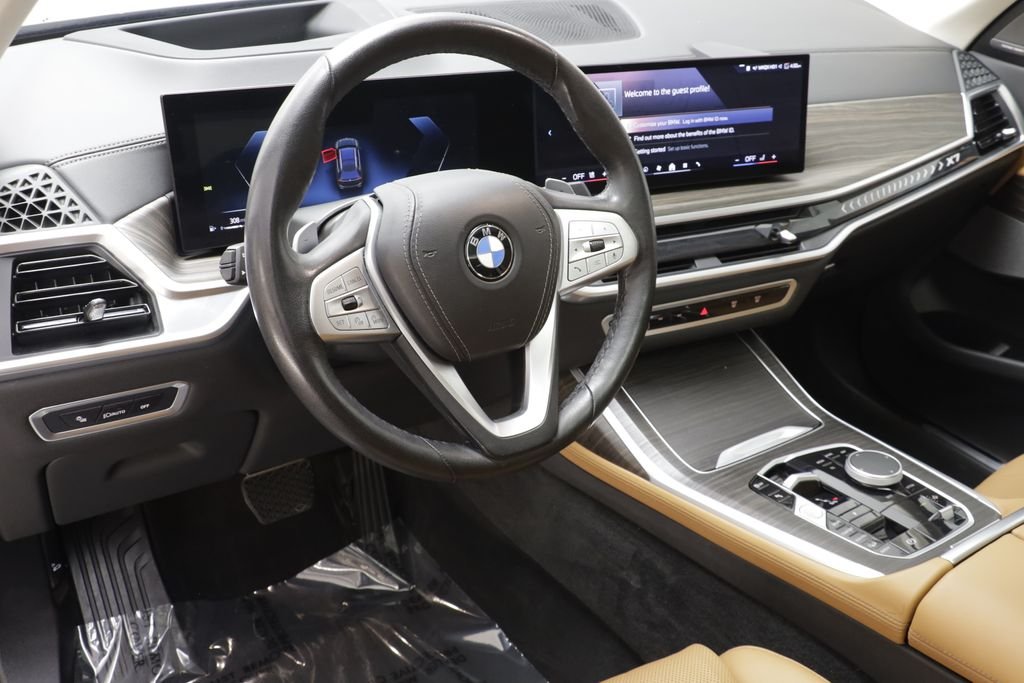 Certified Used 2024 Manhattan Green Metallic BMW xDrive40i image 7