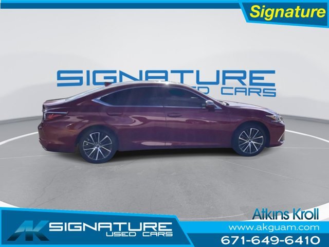 Used 2023 Red Lexus ES 350 Luxury image 2