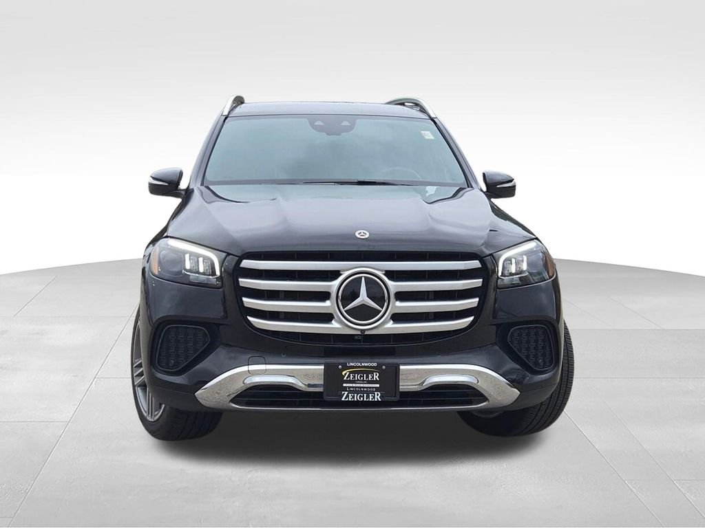 Used 2025  Mercedes-Benz GLS 450 image 4