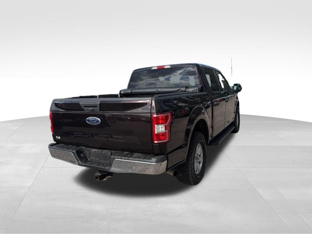 Used 2018 Red Ford XLT image 5