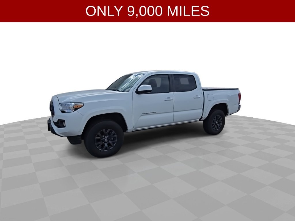 Used 2023 White Toyota SR5 image 4