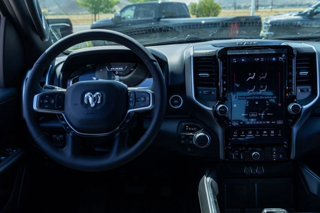 New 2026 Granite Crystal Metallic Clear-Coat Exterior Paint RAM Big Horn Night Edition image 21