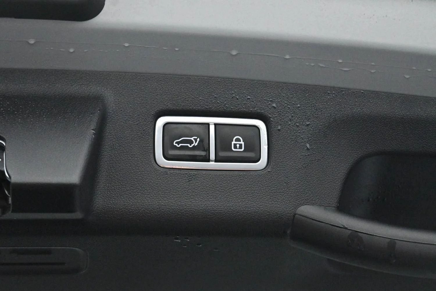 Used 2023 Wolf Gray Kia X-Line SX Prestige image 11