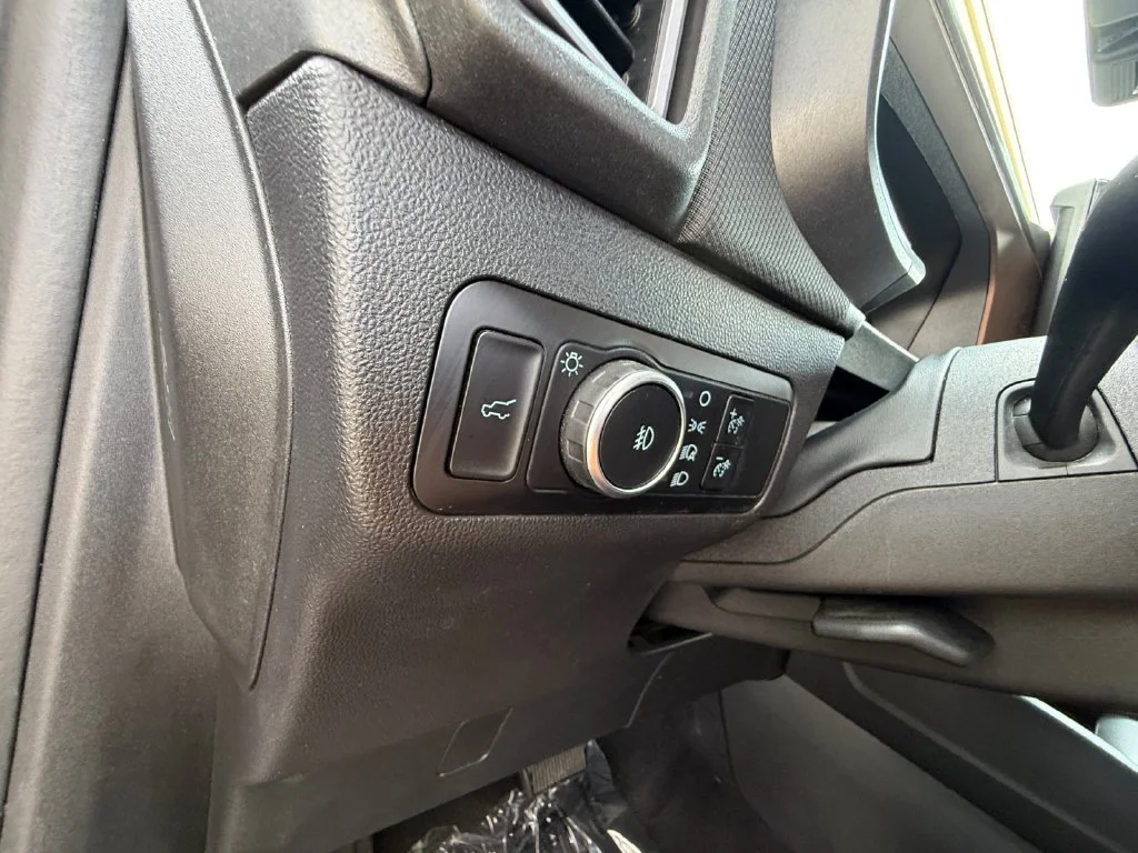Used 2025 Gray Ford Outer Banks image 24