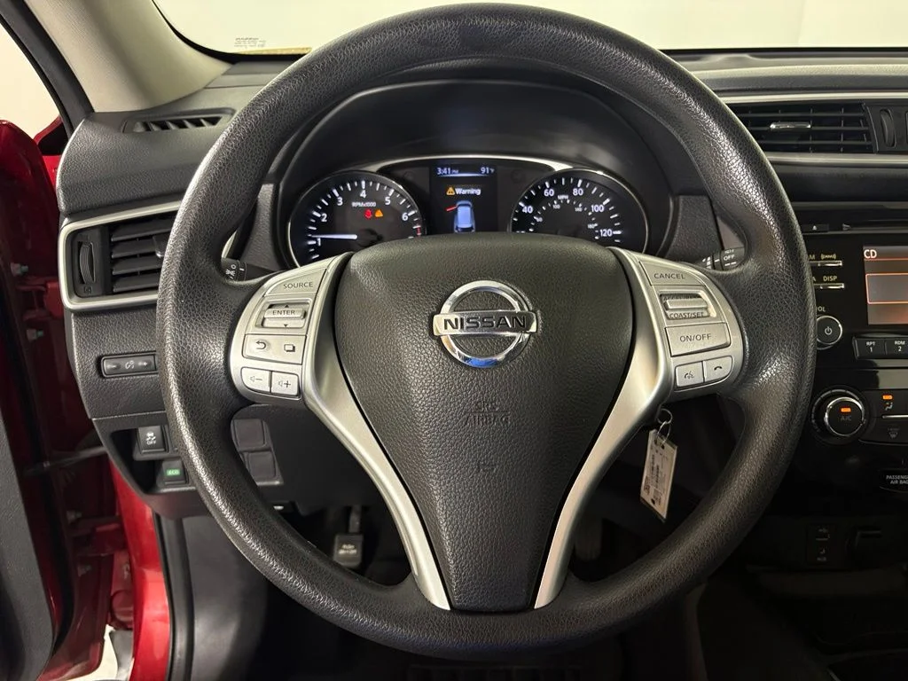 Used 2016 Red Nissan S image 18