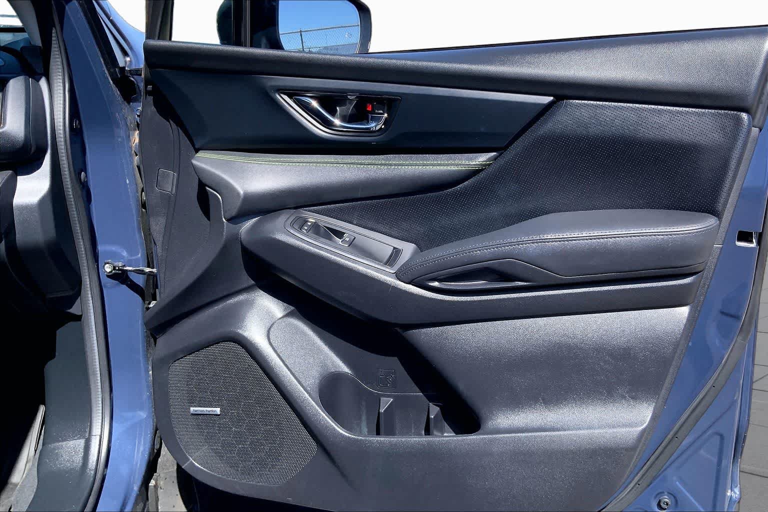 Used 2025 Cosmic Blue Pearl Subaru Onyx Edition Touring image 23