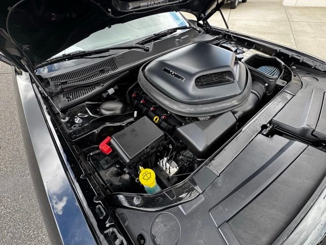 Used 2017 Pitch Black Clearcoat Dodge R/T Shaker image 29