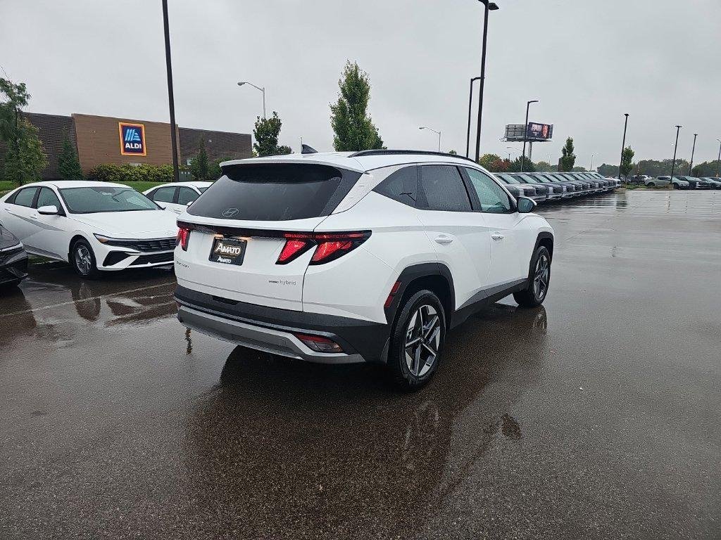 New 2026 White Hyundai SEL AWD image 5