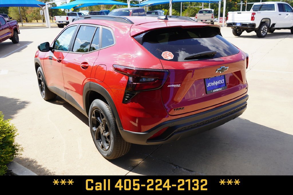 2026 Chevrolet Trax LT - Photo 11