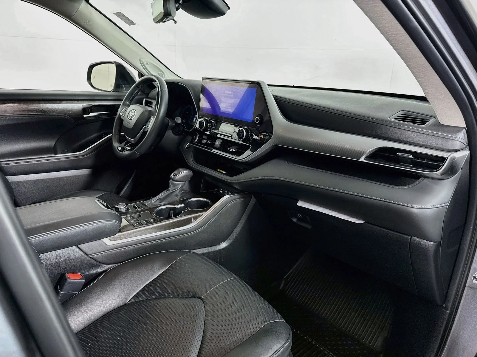 Certified Used 2024 Gray Toyota Platinum image 31