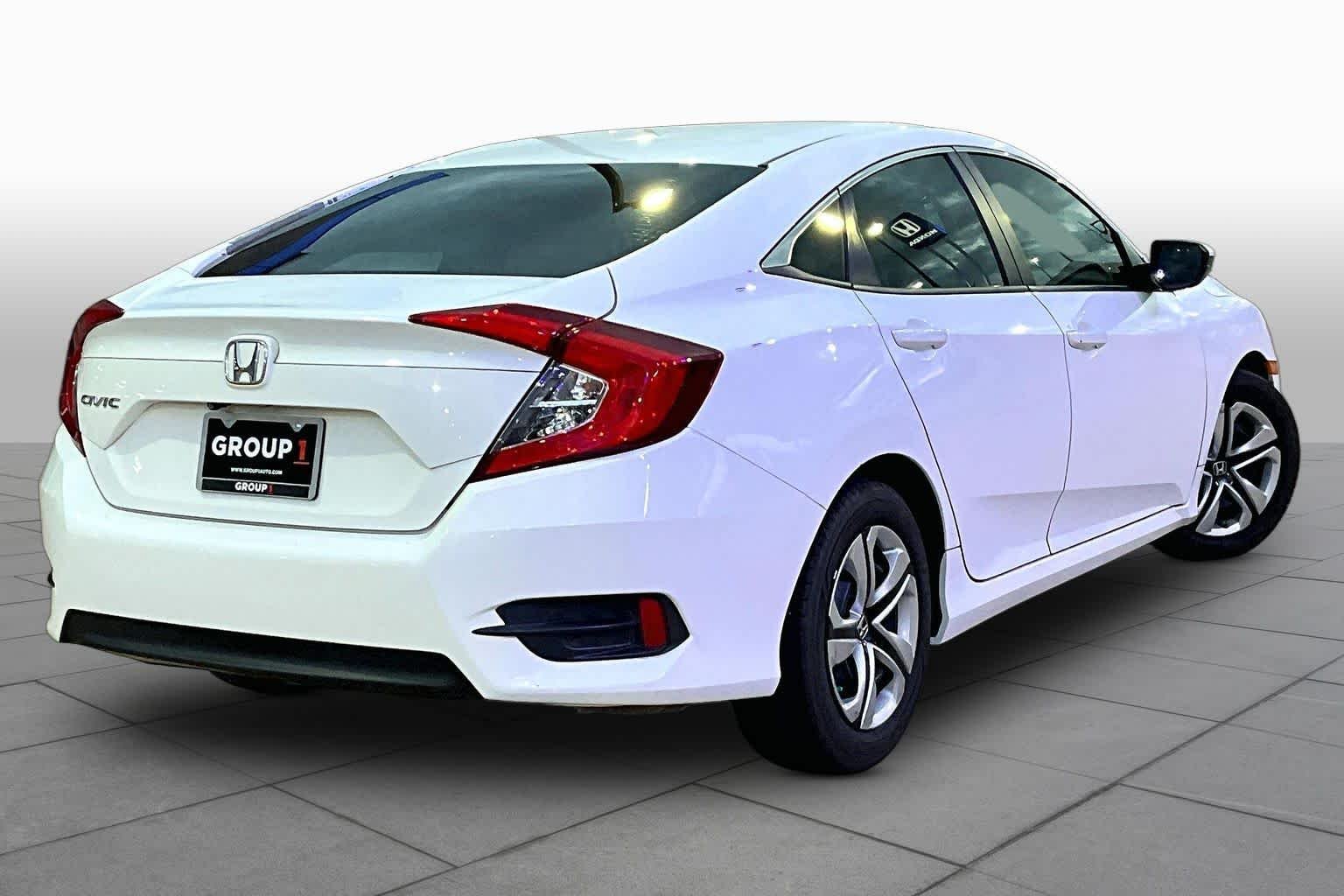 Used 2016 Taffeta White Honda LX image 12