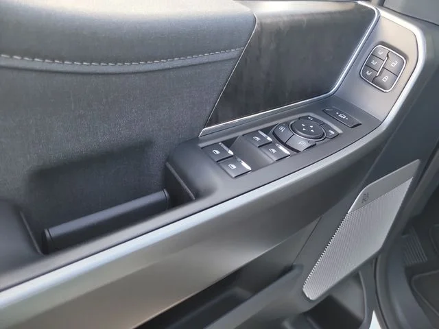 New 2026 Oxford White Ford Lariat image 18