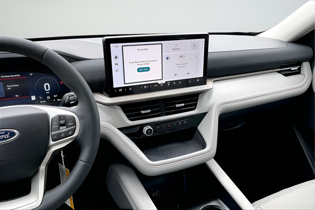 New 2026 Space White Metallic Ford Active image 8