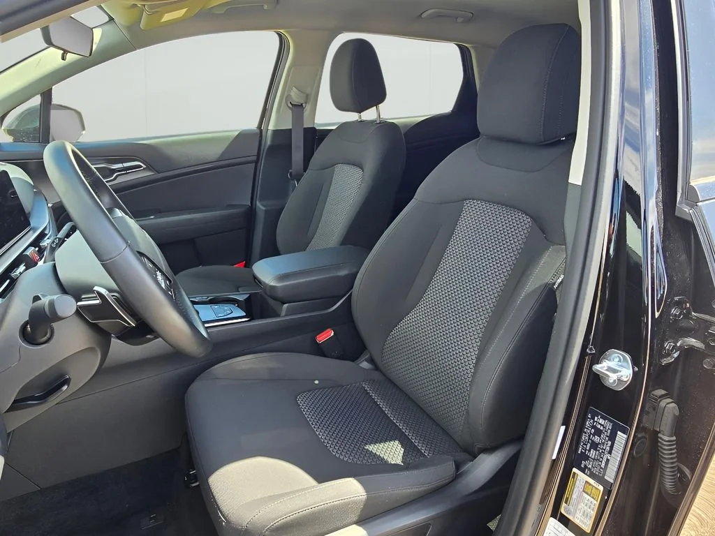 Used 2026 Fusion Black Kia S image 26