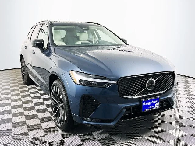 2026 Volvo XC60 B5 Ultra Dark AWD's photo