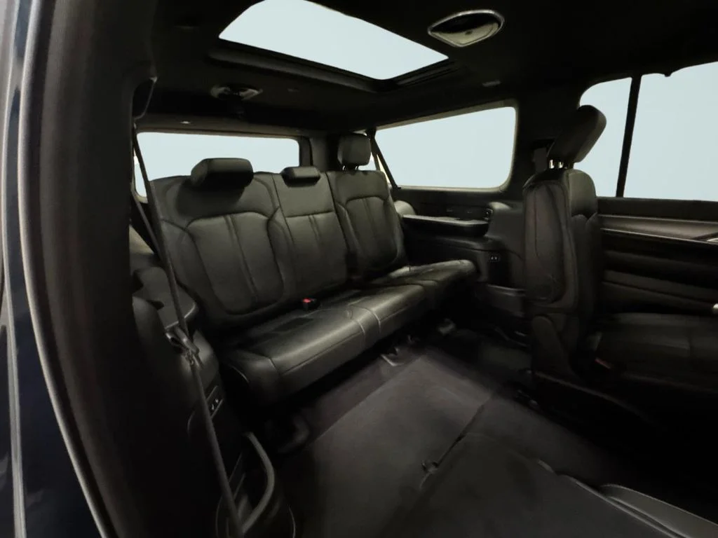 New 2026 Fathom Blue Pearl-Coat Exterior Paint (Late Availability) Jeep Limited Altitude image 16