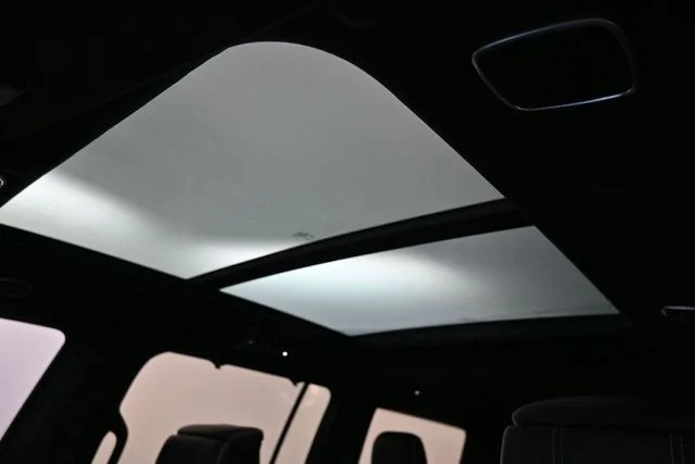 Used 2022 Black Jeep Series II image 38