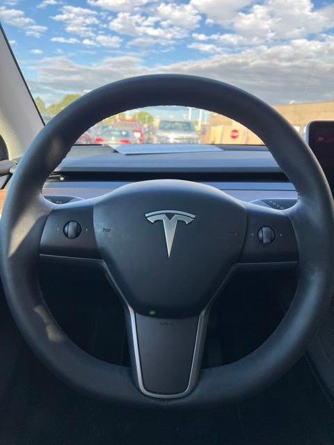 Used 2023  Tesla Long Range image 7