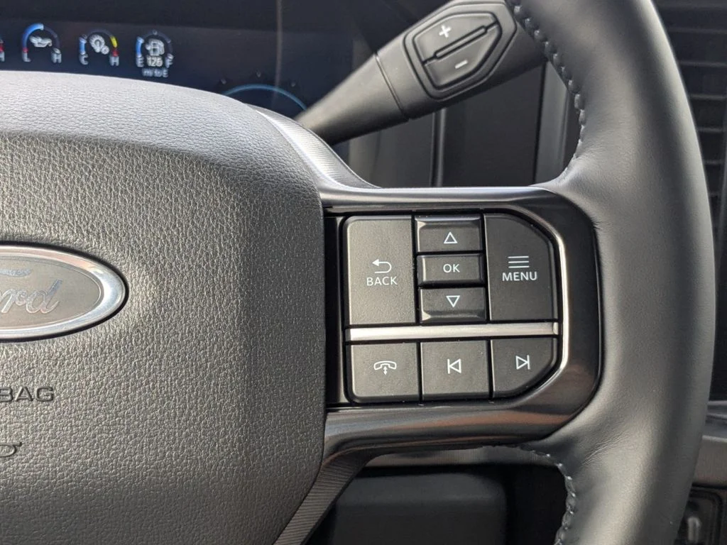 2026 Ford F-250 Super Duty Platinum - Photo 29