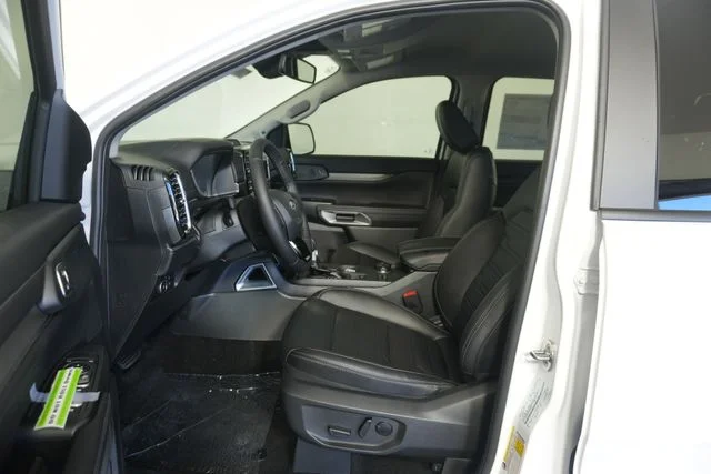 New 2026 Oxford White Ford Lariat® image 18