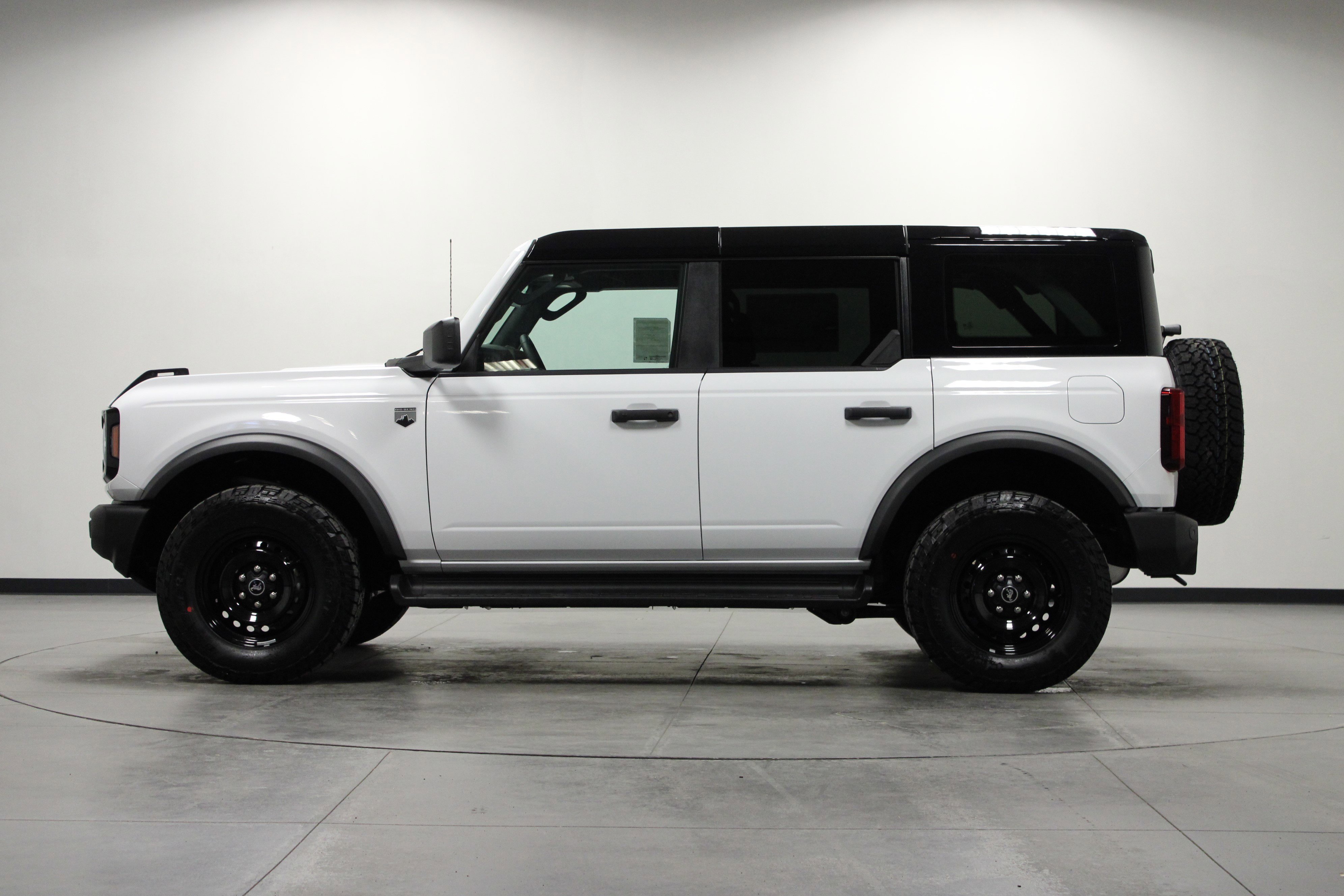 New 2026 Oxford White Ford Big Bend image 7