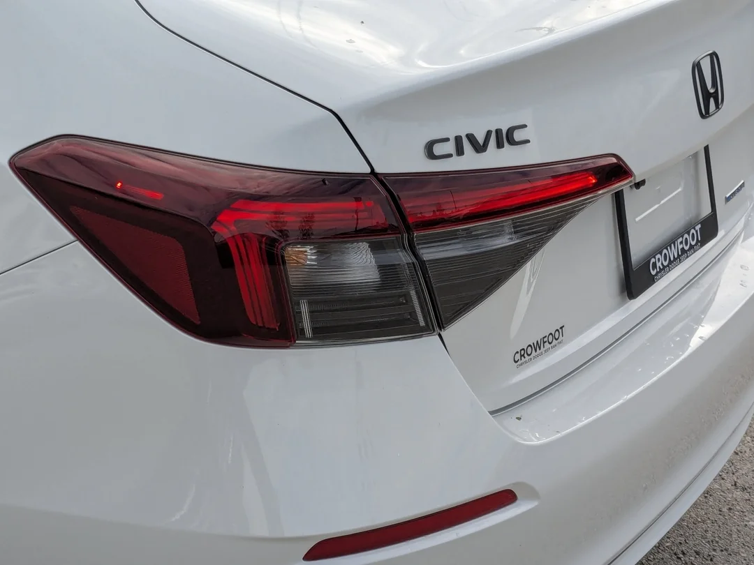 Certified Used 2025 White Honda Sport - - FWD - Honda Sensing Suite - Heated Seats - 9 Touchscreen - Wireless CarPlay & More! image 11
