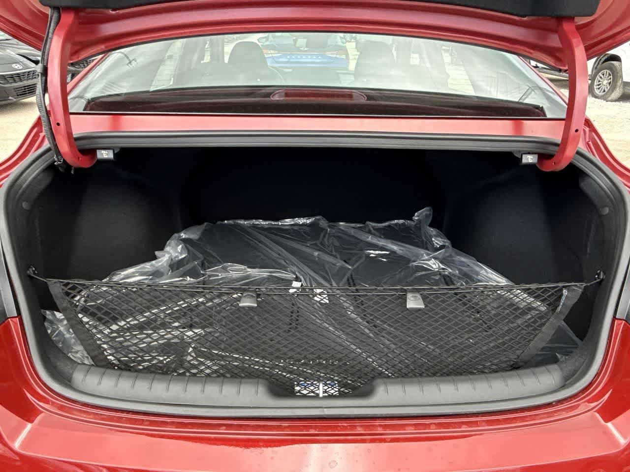2025 Hyundai Elantra SE - Photo 25