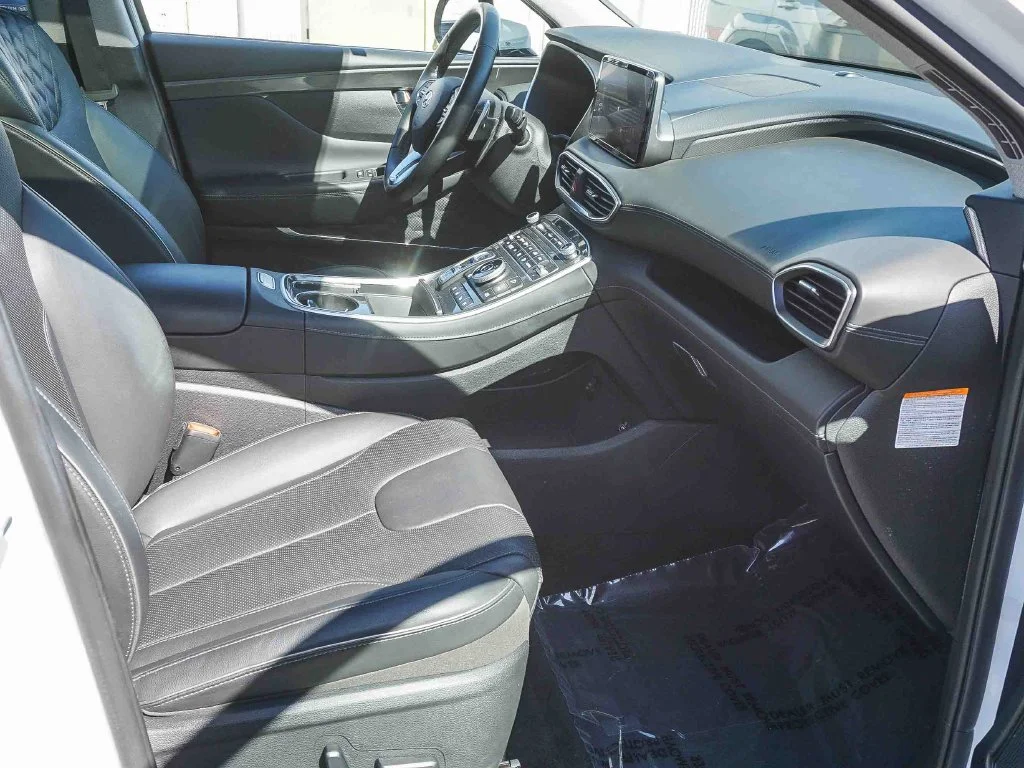 Used 2023 White Hyundai Limited image 12