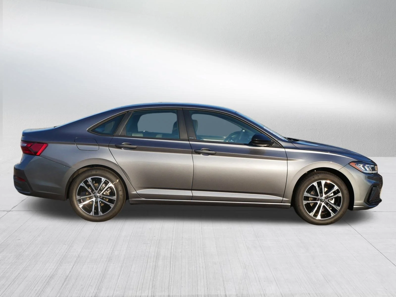 2025 Volkswagen Jetta Sport - Photo 2