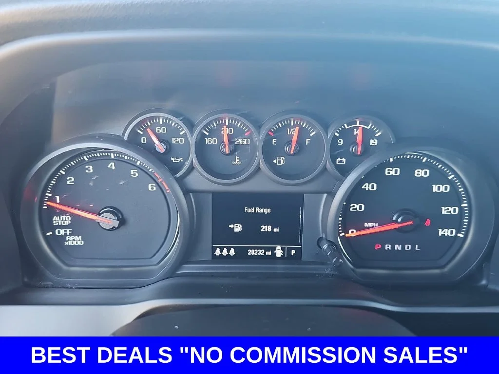 Used 2024 White Chevrolet Custom image 18