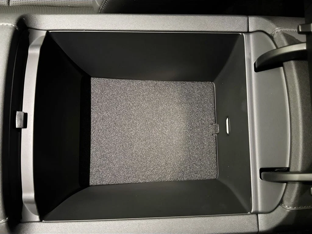 New 2026 Black Hyundai SEL Premium image 39