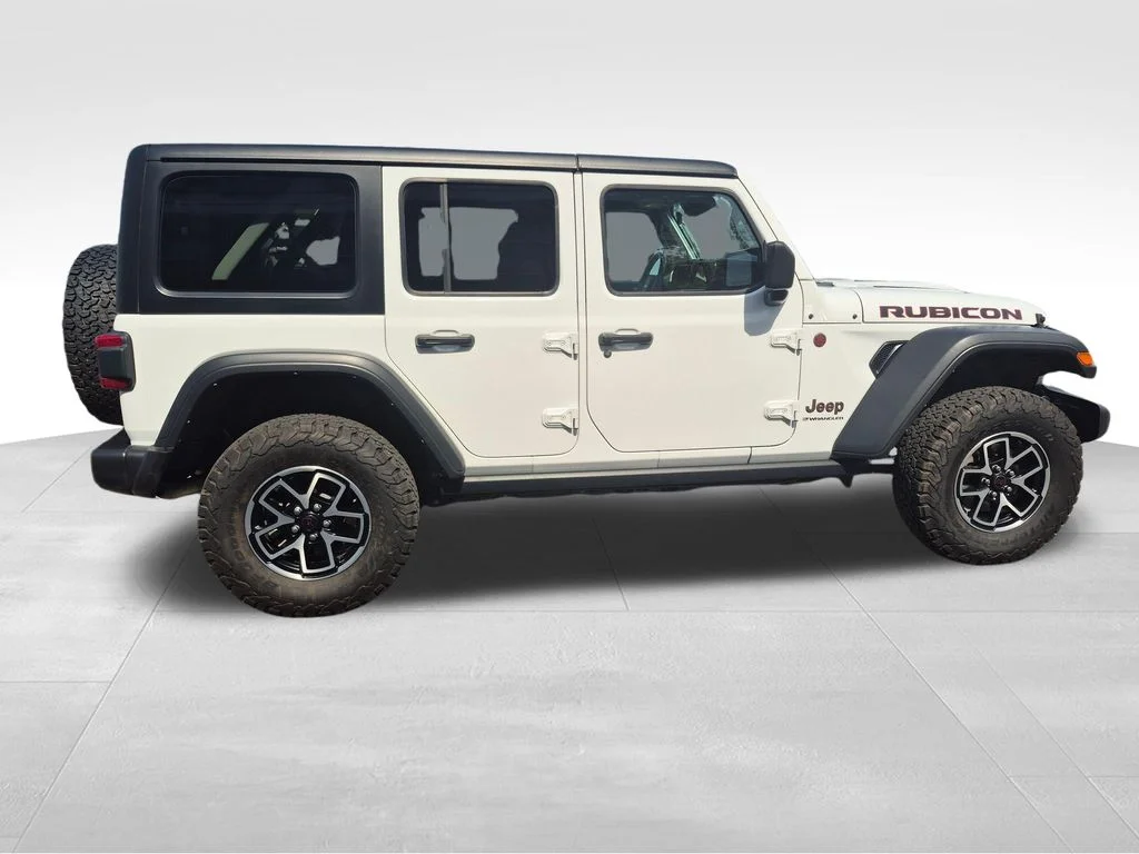 Used 2024 White Jeep Rubicon image 9