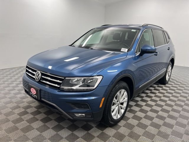 Used 2018 Volkswagen Tiguan SE with VIN 3VV2B7AX3JM029130 for sale in Cranston, RI