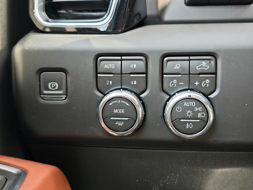 New 2026 Coastal Dune GMC Denali Ultimate image 18