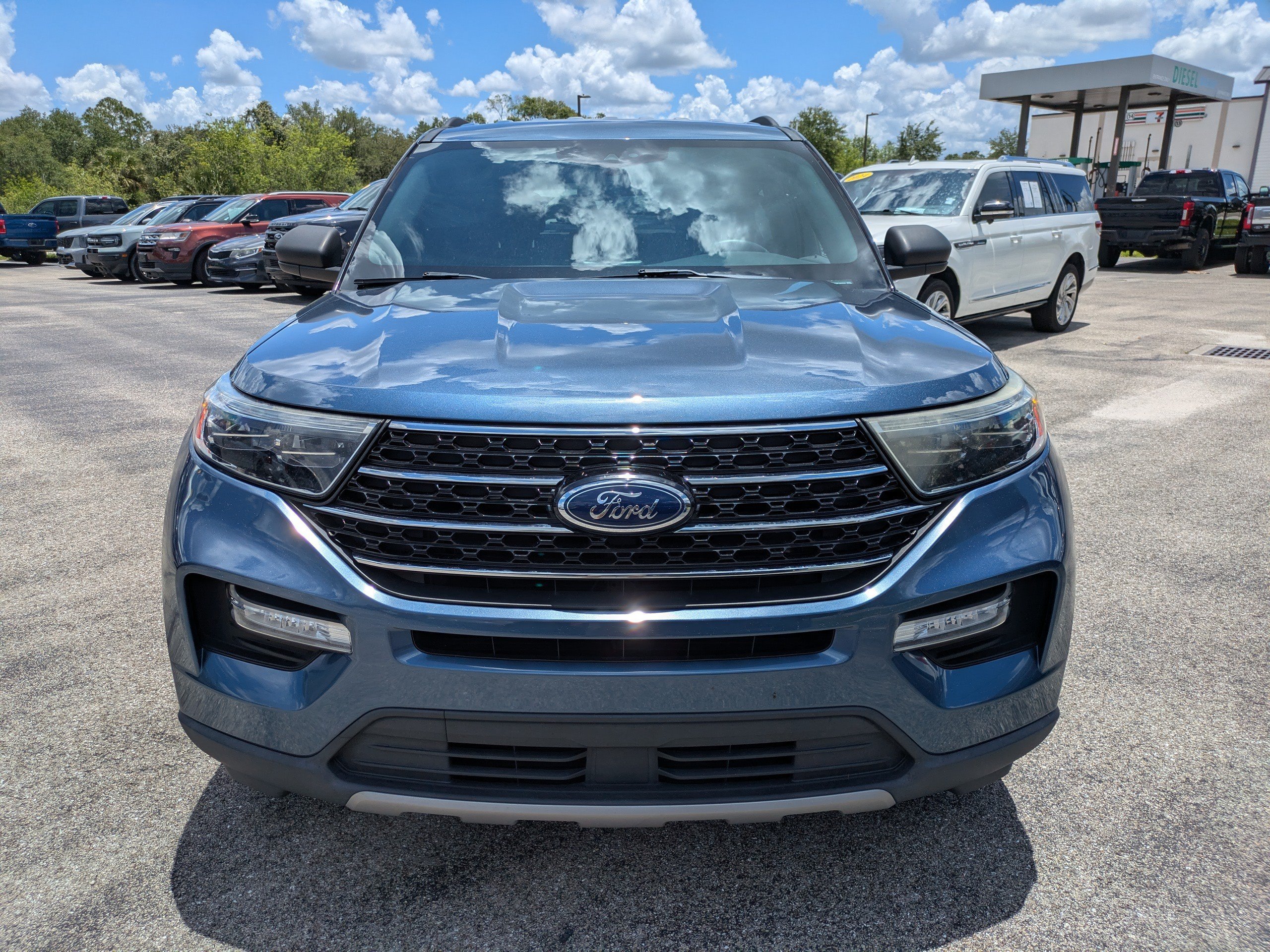Used 2020  Ford XLT image 9