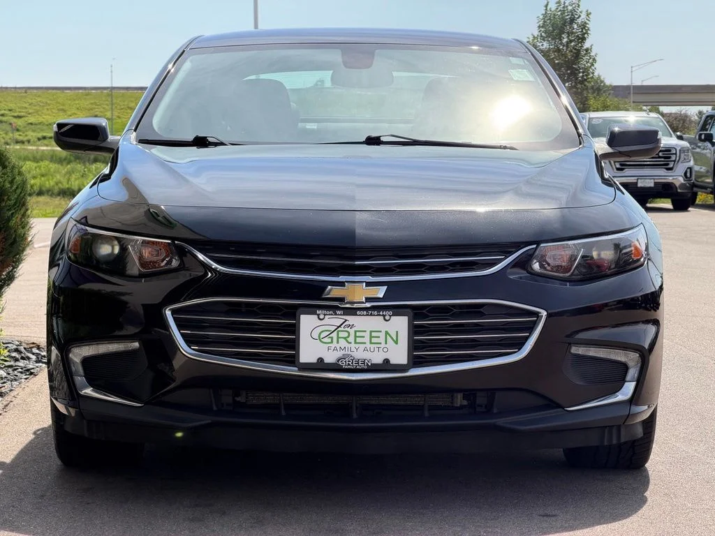 Used 2018 Black Chevrolet LT image 6