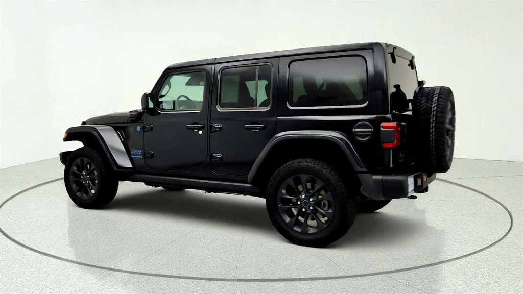 Used 2025 Black Clearcoat Jeep Backcountry 4x4 w/ Technology Group & Trailer Tow Group image 7