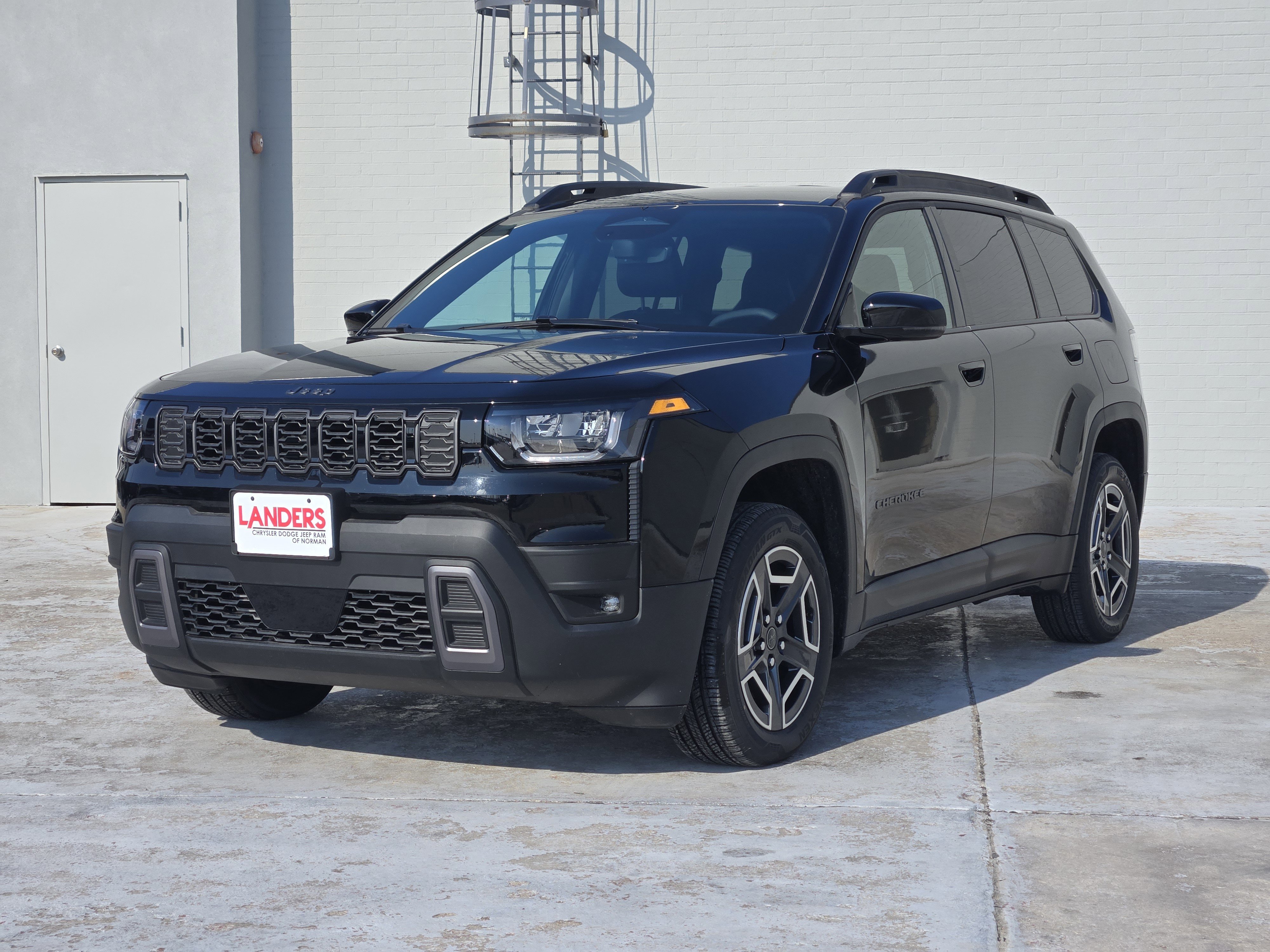 New 2026 Diamond Black Crystal Pearlcoat Jeep Limited image 2
