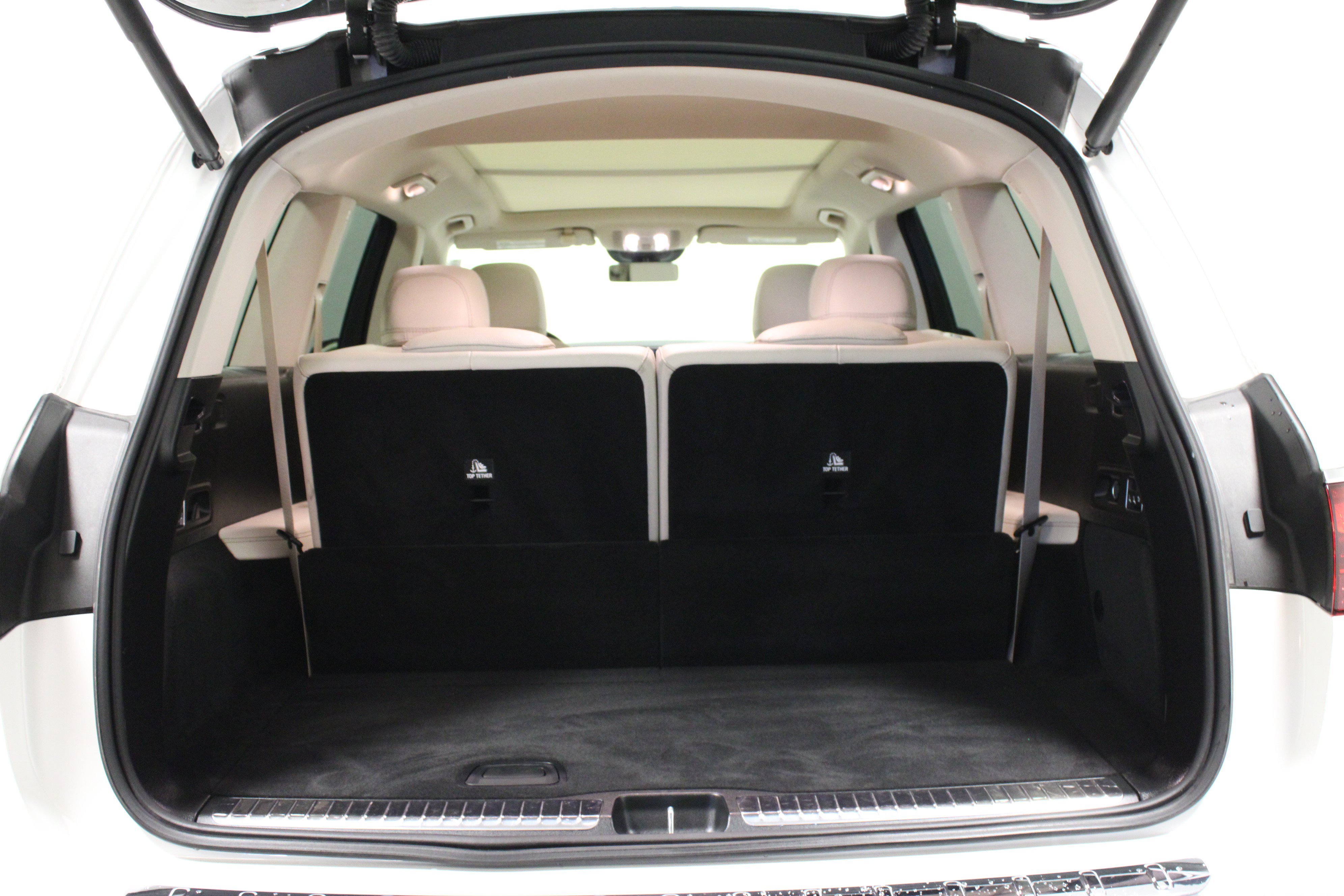 Used 2024 Polar White Mercedes-Benz GLS 450 image 15