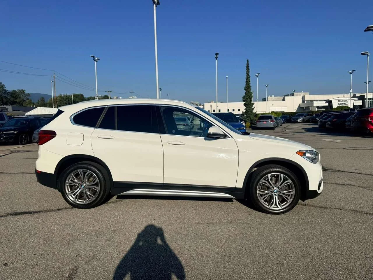Used 2019  BMW xDrive28i Dilawri Certified   Local BC   Clean Tit image 6