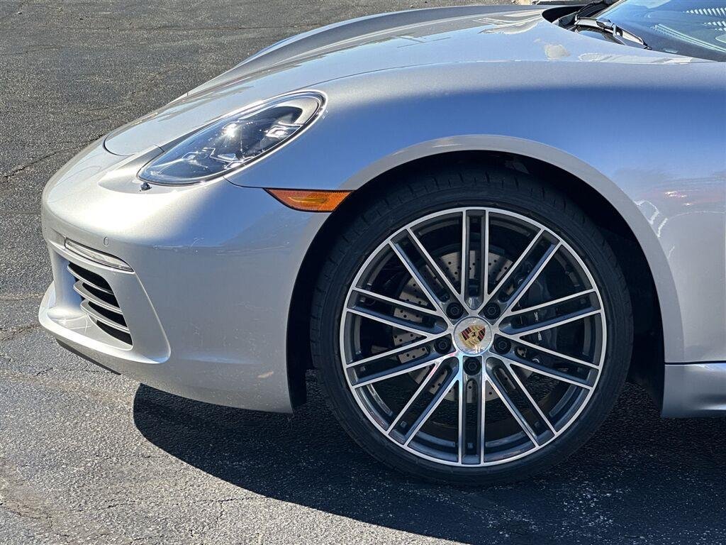 Used 2024  Porsche Style Edition image 35