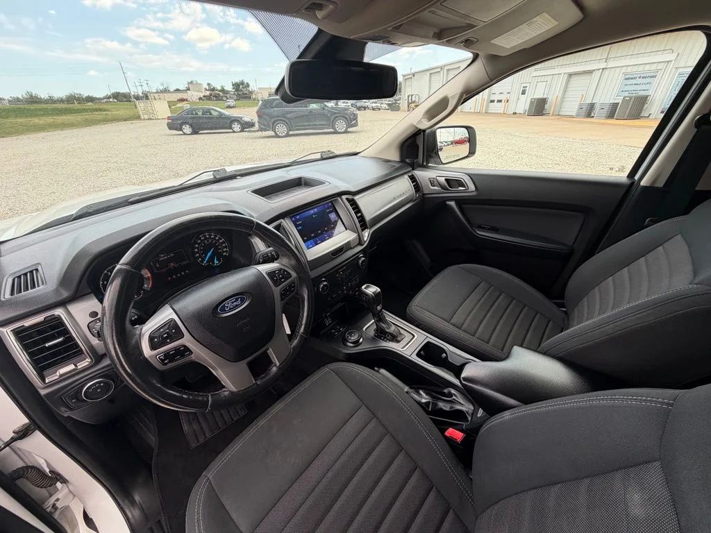 Used 2022 White Ford XLT image 16