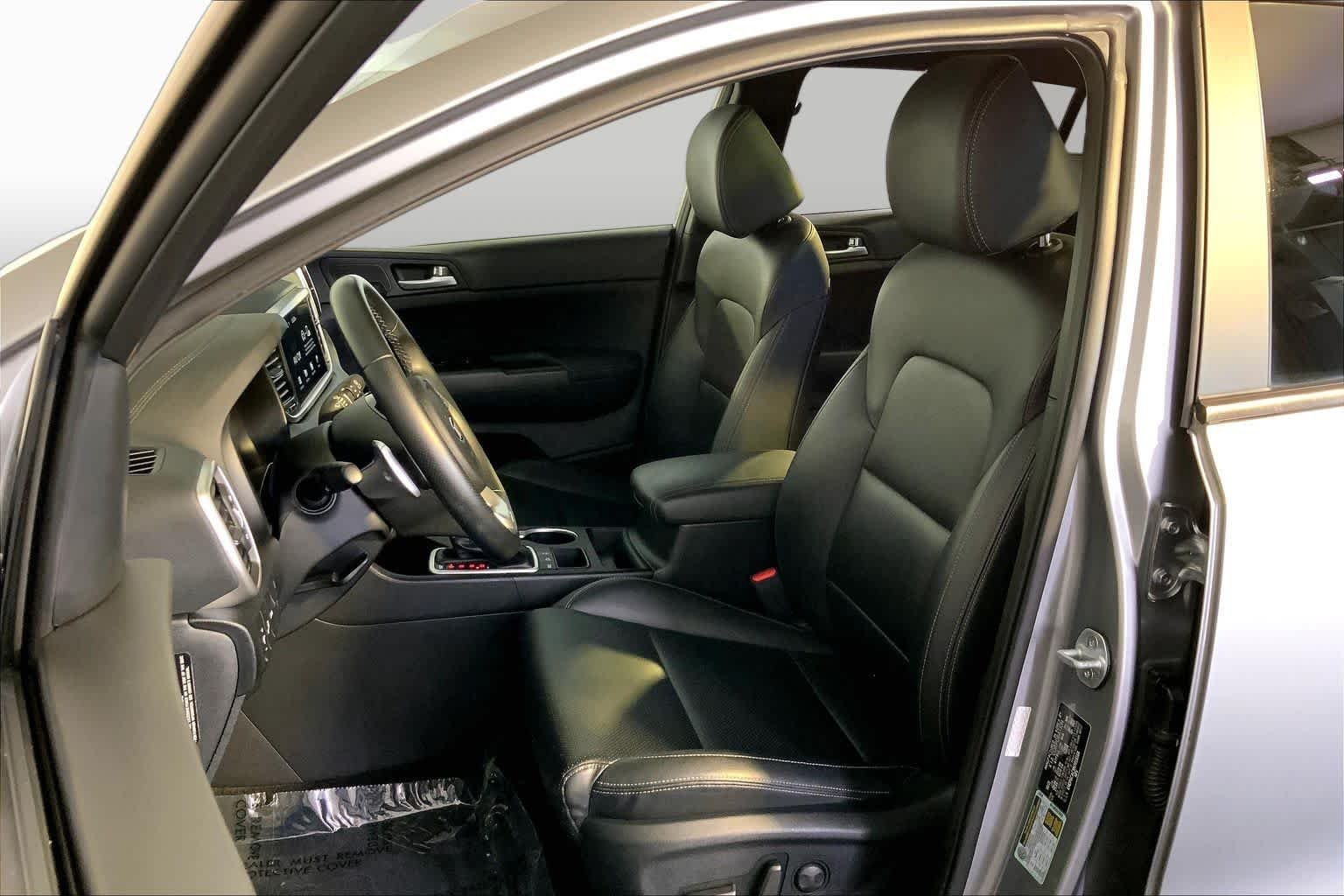 Used 2022 Steel Gray Kia Nightfall image 9