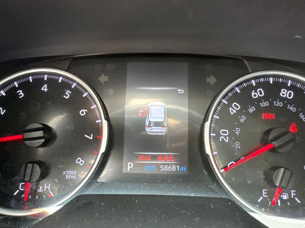 Certified Used 2022 White Toyota LE image 13