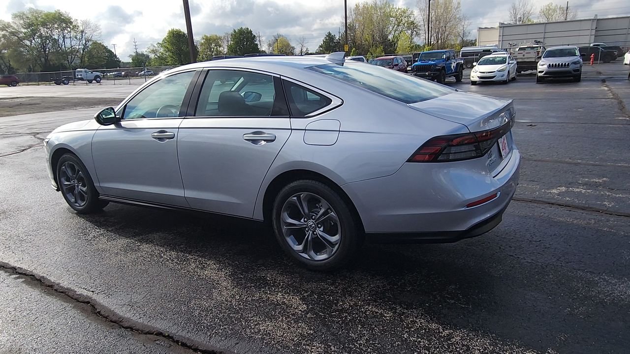 Used 2024 Silver Honda EX image 6