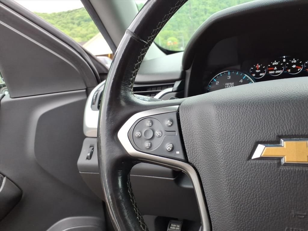 Used 2018 Black Chevrolet Premier image 19