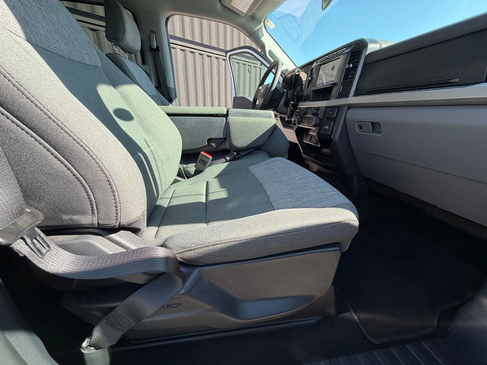 Used 2024 White Ford XLT image 28