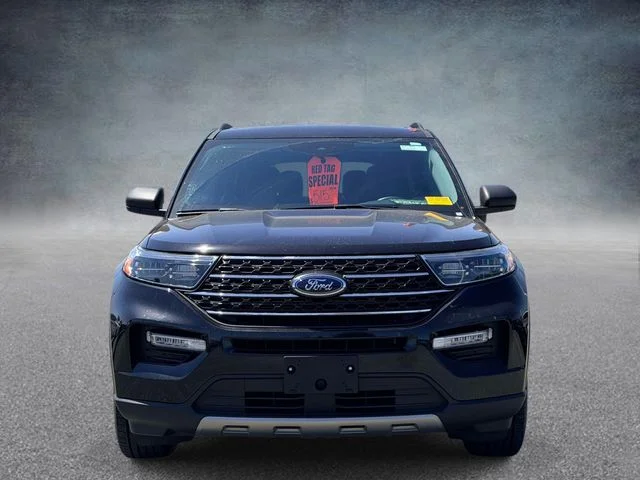 Used 2023 Black Ford XLT image 6